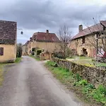 Apartman Avec Piscine Privee Et Vue Chateau Proche Sarlat - Fr-1-616-39